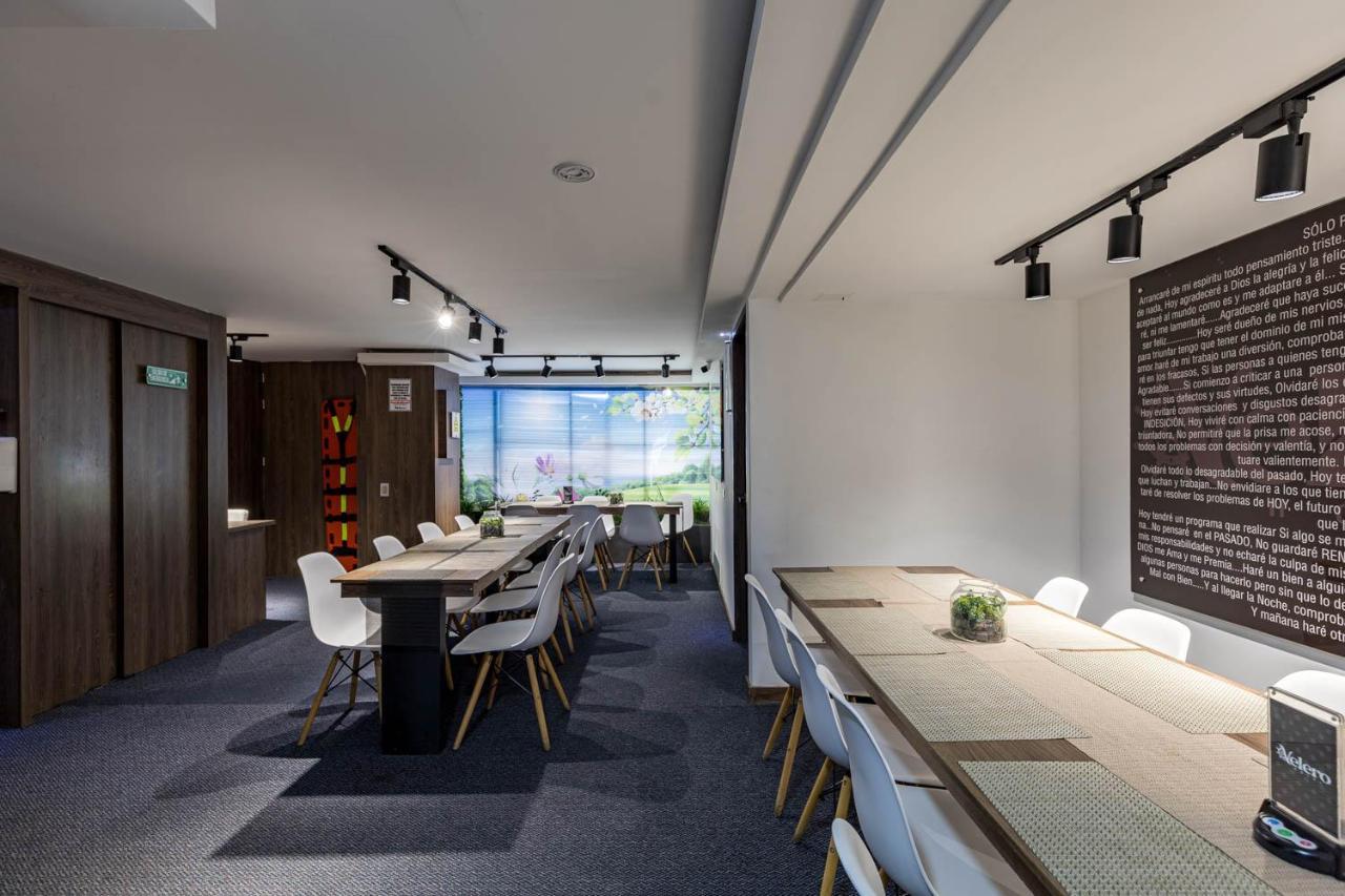 San Antonio  Hotel Velero מראה חיצוני תמונה